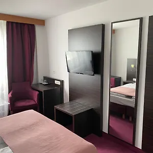 Montree Hotel München